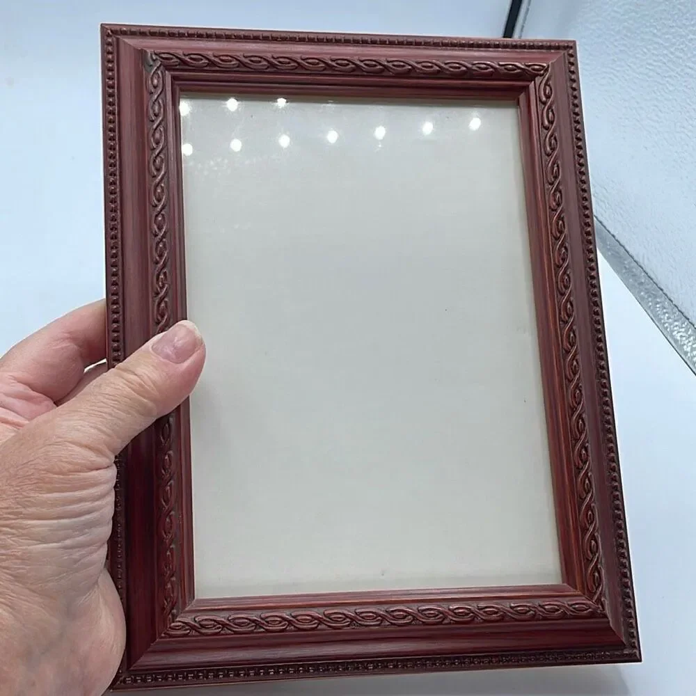 Larson -Juhl 5 X7 picture frame.